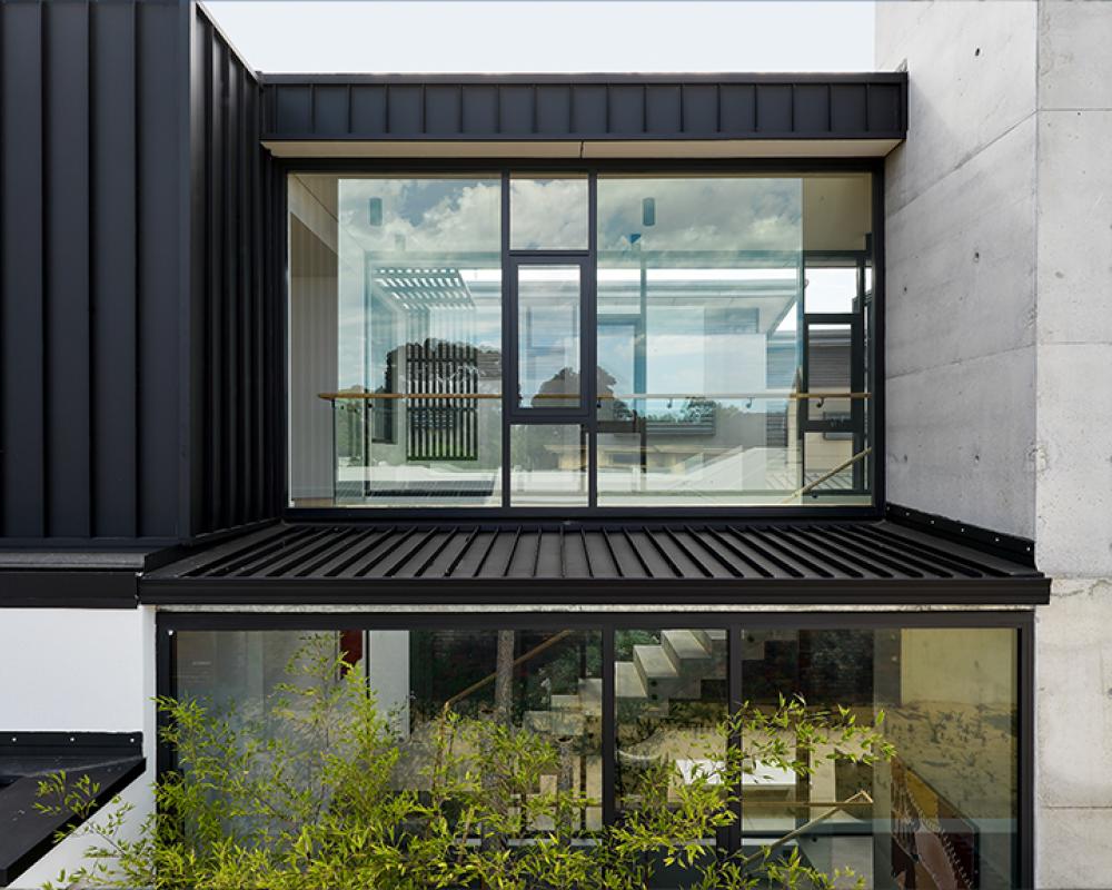 Shadowline™ 305 cladding profile delivering sleek design for public building.