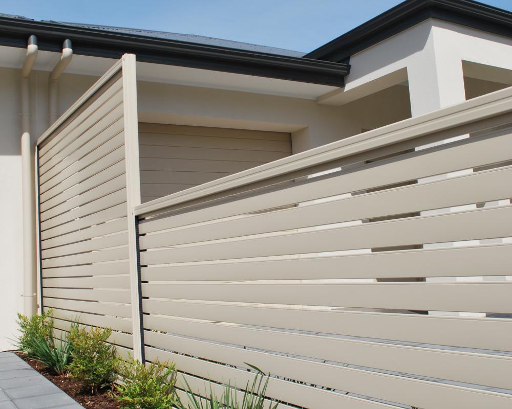 Fielders Slat Screening used as fencing on an Australian home in Surfmist