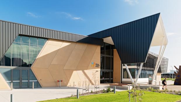 Contemporary architectural facade using Fielders Finesse® COLORBOND® steel cladding.